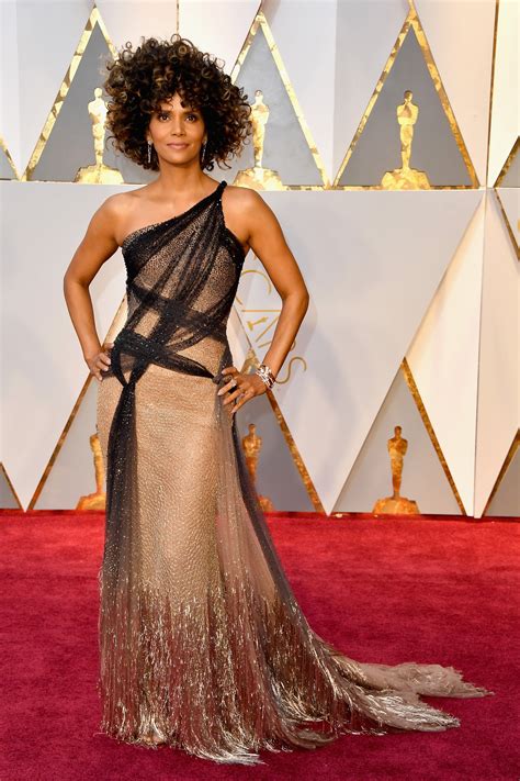 halle berry versace dress|Halle Berry oscar dresses.